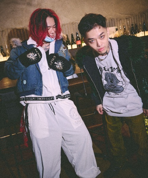 GALFY(ガルフィー)の「【GALFY】鋲中毒スウェット / 【ガルフィー】スタッズ付きスウェット(スウェット・メンズ・チャコール/ブラック/ライトグレー・L/XL)」の18枚目の写真