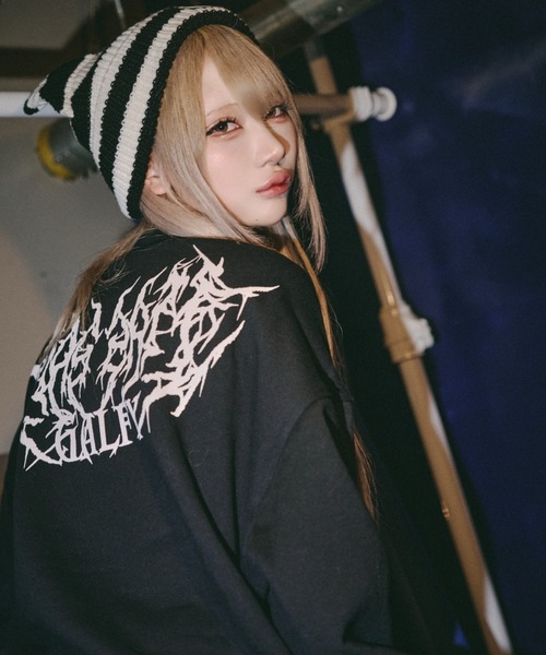GALFY(ガルフィー)の「【GALFY】鋲中毒スウェット / 【ガルフィー】スタッズ付きスウェット(スウェット・メンズ・チャコール/ブラック/ライトグレー・L/XL)」の4枚目の写真