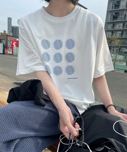 UNDERSTATEMENTs(アンダーステイトメント)の「【ユニセックス】サークルロゴアソートTシャツ(Tシャツ/カットソー・メンズ・ホワイト系/ホワイト系その他・MEDIUM/LARGE)」の5枚目の写真