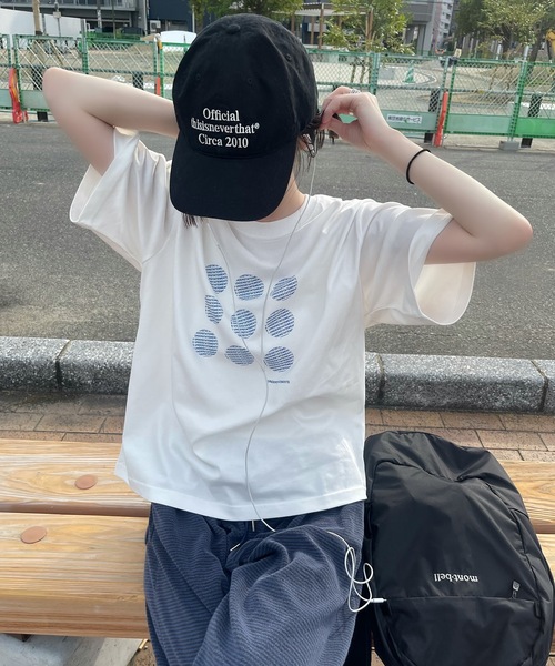 UNDERSTATEMENTs(アンダーステイトメント)の「【ユニセックス】サークルロゴアソートTシャツ(Tシャツ/カットソー・メンズ・ホワイト系/ホワイト系その他・MEDIUM/LARGE)」の9枚目の写真