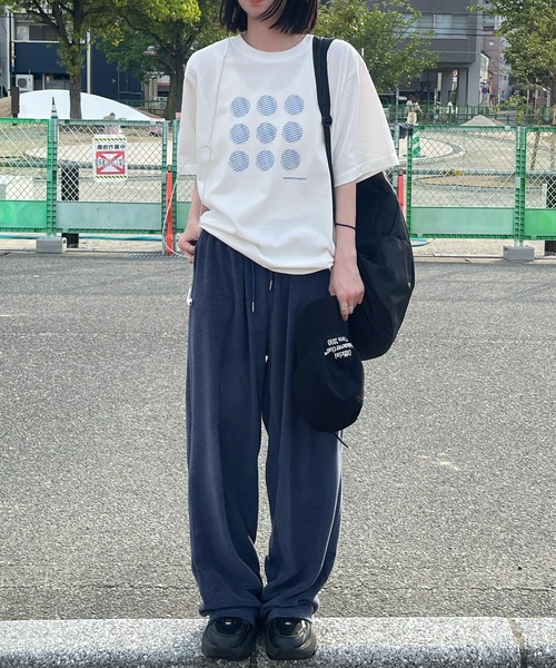 UNDERSTATEMENTs(アンダーステイトメント)の「【ユニセックス】サークルロゴアソートTシャツ(Tシャツ/カットソー・メンズ・ホワイト系/ホワイト系その他・MEDIUM/LARGE)」の19枚目の写真