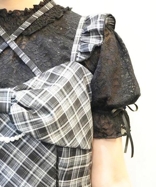 axes femme POETIQUE(アクシーズファムポエティック)の「総レースパフ袖PO(Tシャツ/カットソー・レディース・ブラック/ピンク/ホワイト・MEDIUM)」の7枚目の写真