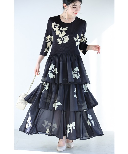 cawaii(カワイイ)の「(黒)モノトーンの花咲く段フレアロングワンピース(ワンピース・レディース・ブラック・FREE)」の20枚目の写真