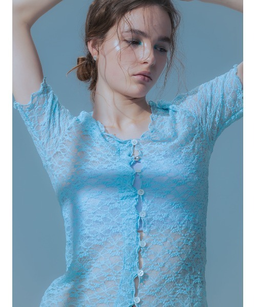 ELCHELE（エルチェレ）の「LACE SKIPPER TOP（シャツ/ブラウス・レディース・サックスブルー/クリーム/ブラック・FREE）」の5枚目の写真