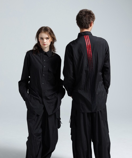 Y-3(ワイスリー)の「Y-3 GRADIENT 3 STRIPES NYLON OVERSHIRT(シャツ/ブラウス・メンズ・ブラック・XX-SMALL/X-LARGE/LARGE/MEDIUM/SMALL/X-SMALL)」の1枚目の写真