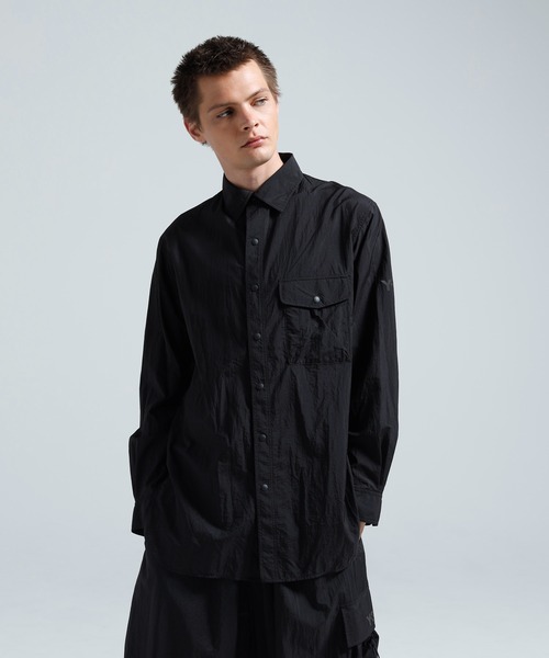 Y-3(ワイスリー)の「Y-3 GRADIENT 3 STRIPES NYLON OVERSHIRT(シャツ/ブラウス・メンズ・ブラック・XX-SMALL/X-LARGE/LARGE/MEDIUM/SMALL/X-SMALL)」の2枚目の写真