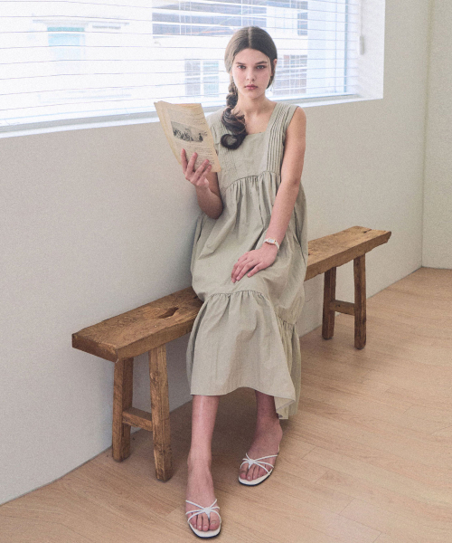 SLOWLOLLI(スローローリ)の「Maren volume dress - Beige(ワンピース・レディース・Beige・FREE)」の3枚目の写真