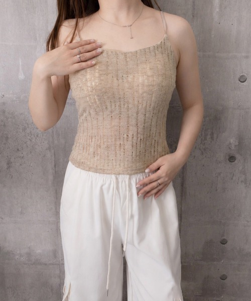 Miniministore(ミニミニストア)の「カップ付きキャミソール縦透かし編みキャミ(キャミソール・レディース・ダークグレー/ブラック/ホワイト/ベージュ・FREE)」の13枚目の写真