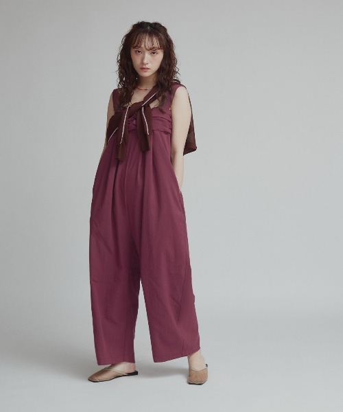W:Huku(フーク)の「フロント クロス オールインワン(つなぎ/オールインワン・レディース・バーガンディー/ブラック・M)」の4枚目の写真