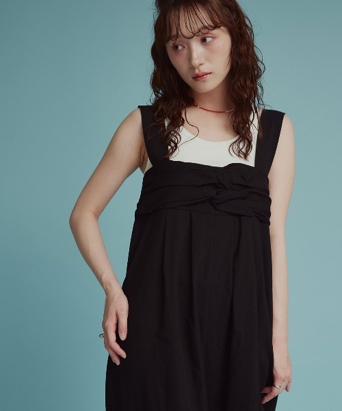 W:Huku(フーク)の「フロント クロス オールインワン(つなぎ/オールインワン・レディース・バーガンディー/ブラック・M)」の5枚目の写真