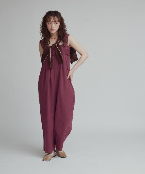 W:Huku(フーク)の「フロント クロス オールインワン(つなぎ/オールインワン・レディース・バーガンディー/ブラック・M)」の9枚目の写真