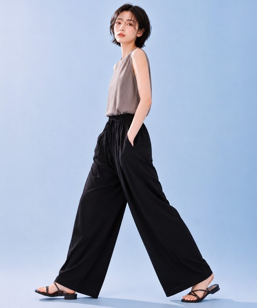 by LEGNA(バイレグナ)の「COOLIFY+冷感リネン風落ち感ワイドパンツ(その他パンツ・レディース・ブラック/ベージュ・LARGE/MEDIUM)」の11枚目の写真