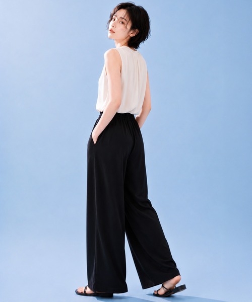 by LEGNA(バイレグナ)の「COOLIFY+冷感リネン風落ち感ワイドパンツ(その他パンツ・レディース・ブラック/ベージュ・LARGE/MEDIUM)」の13枚目の写真
