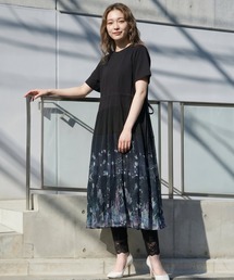 iS ScoLar（イズスカラー）の「562244：天竺ｘプリーツシフォン 貝殻柄グラデワンピース（ワンピース）」