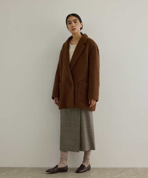 SALON adam et rope'(サロン アダム エ ロペ)の「ハイツイストウールスリットスカート / セットアップ対応(スカート・レディース・ブラック/ブラウン・M/S)」の3枚目の写真
