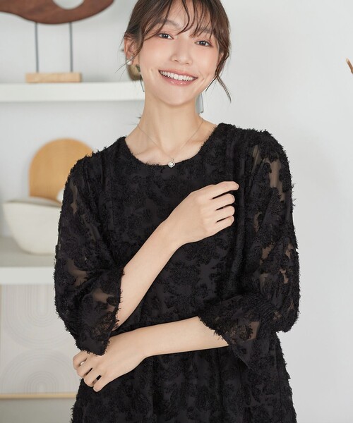 Tiaclasse（ティアクラッセ）の「カットジャガードシフォンチュニック（Tシャツ/カットソー・レディース・ブラック/アイボリー/キャメル・L/M）」の15枚目の写真