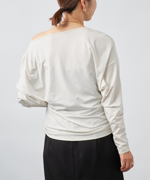 VERMEIL par iena(ヴェルメイユパーイエナ)の「ドレーププルオーバー(Tシャツ/カットソー・レディース・アイボリー/チャコールグレー/ブラック・FREE)」の15枚目の写真