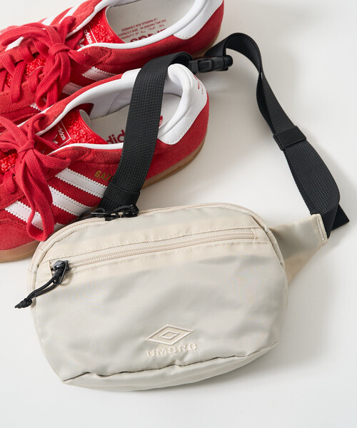 FREAK'S STORE(フリークスストア)の「UMBRO × FREAK'S STORE/アンブロ 別注 ウエストポーチ(ボディバッグ/ウエストポーチ・レディース・ドット/ブラック/ダークブラウン/ナチュラル・ONE SIZE)」の3枚目の写真