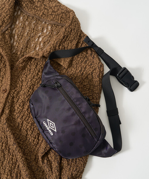 FREAK'S STORE(フリークスストア)の「UMBRO × FREAK'S STORE/アンブロ 別注 ウエストポーチ(ボディバッグ/ウエストポーチ・レディース・ドット/ブラック/ダークブラウン/ナチュラル・ONE SIZE)」の17枚目の写真