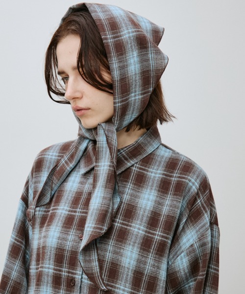 Auntie Rosa Holiday（アンティローザホリデー）の「オンブレチェックスカーフ付きシャツ（シャツ/ブラウス・レディース・ブラウン/ブラック・FREE）」の5枚目の写真