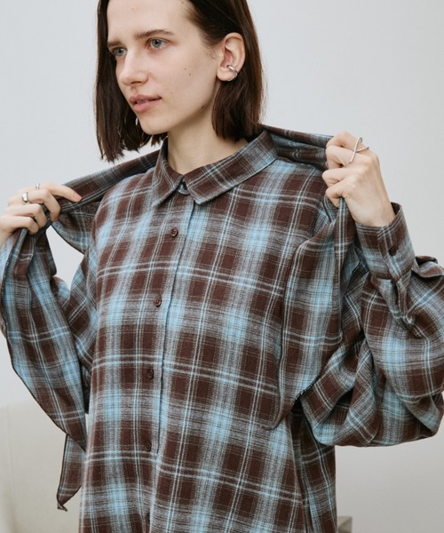 Auntie Rosa Holiday（アンティローザホリデー）の「オンブレチェックスカーフ付きシャツ（シャツ/ブラウス・レディース・ブラウン/ブラック・FREE）」の11枚目の写真