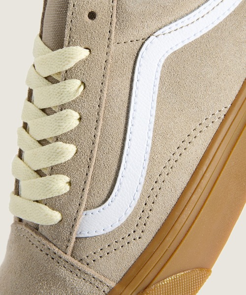 VANS(バンズ)の「オールドスクール / Old Skool GUM ALUMINUM VN000D6W1O31(スニーカー・メンズ・ベージュ・9/10.5/12)」の4枚目の写真