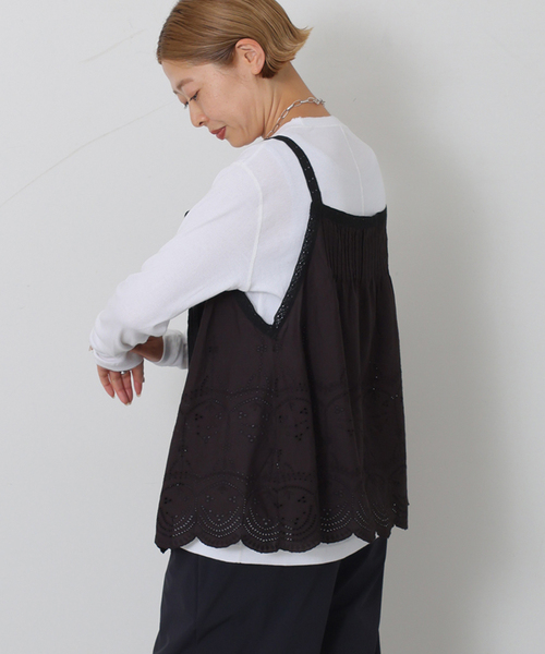 JOURNAL STANDARD LUXE(ジャーナルスタンダード ラックス)の「カットワークレース キャミブラウス(シャツ/ブラウス・レディース・ホワイト/ブラック・FREE)」の4枚目の写真