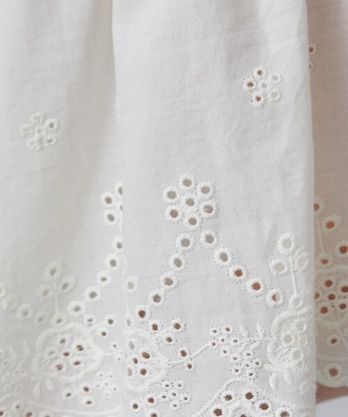 SHOO・LA・RUE（シューラルー）の「【洗濯機可/綿100％/体型カバー】刺繍レースがこなれ見え 二の腕が隠せる ペプラムブラウス（シャツ/ブラウス・レディース・ホワイト/ブラック/ブラウン系その他・00）」の12枚目の写真