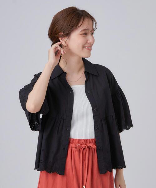 SHOO・LA・RUE（シューラルー）の「【洗濯機可/綿100％/体型カバー】刺繍レースがこなれ見え 二の腕が隠せる ペプラムブラウス（シャツ/ブラウス・レディース・ホワイト/ブラック/ブラウン系その他・00）」の8枚目の写真
