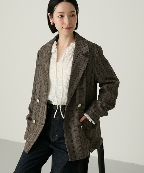 Aunely(オーネリー)の「【Aunely】しわレス美シルエットダブルボタンジャケット/セットアップ対応<YOSOOIシリーズ>(テーラードジャケット・レディース・ブラウン/ブラウン系/グレー系/ネイビー/チャコールグレー・M/S/L)」の4枚目の写真