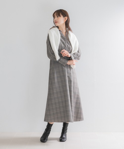 URBAN RESEARCH ROSSO WOMEN(アーバンリサーチ ロッソ)の「『一部WEB限定カラー』バイカラーチェックナローワンピース(ワンピース・レディース・ブラウン/ネイビー・FREE)」の6枚目の写真