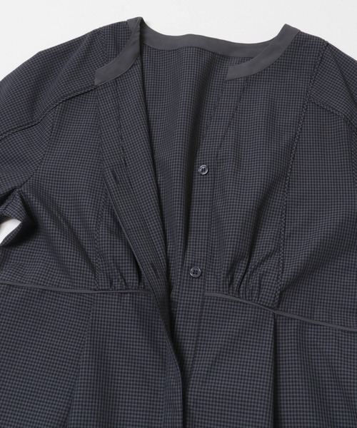 URBAN RESEARCH ROSSO WOMEN(アーバンリサーチ ロッソ)の「『一部WEB限定カラー』バイカラーチェックナローワンピース(ワンピース・レディース・ブラウン/ネイビー・FREE)」の22枚目の写真