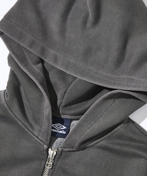 FREAK'S STORE(フリークスストア)の「UMBRO/アンブロ UMBRO × ONE OR EIGHT スウェット ジップパーカー(パーカー・メンズ・ブラック・X-LARGE/SMALL/MEDIUM/LARGE)」の5枚目の写真