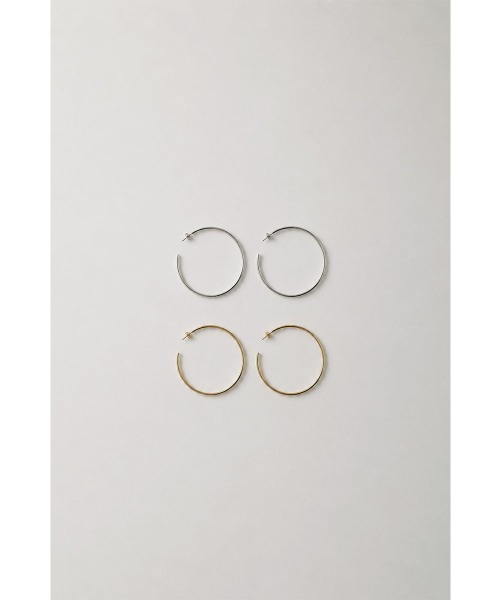 marjour（マージュール）の「[STAINLESS]BIG HOOP PIERCE（ピアス（両耳用）・レディース・ゴールド/シルバー・FREE）」の2枚目の写真