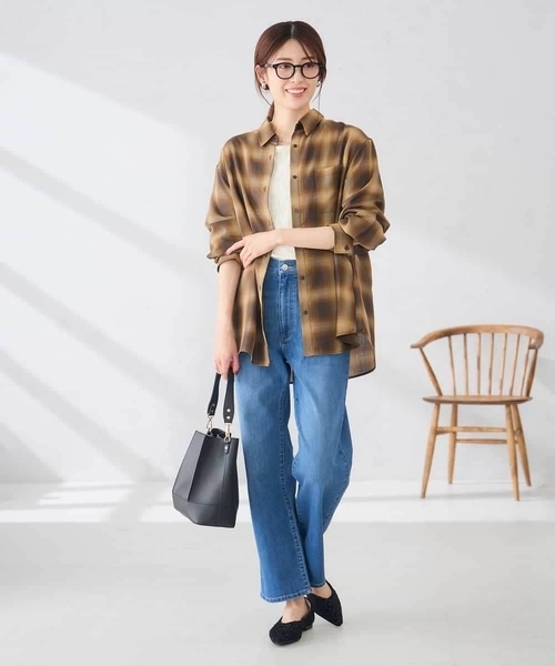 a.v.v（アーヴェヴェ）の「オンブレーチェックシャツ（シャツ/ブラウス・レディース・ブラック/ブラウン・39）」の4枚目の写真