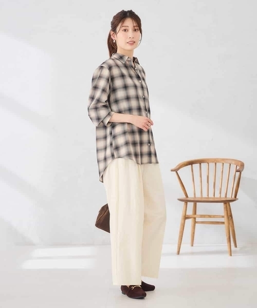 a.v.v（アーヴェヴェ）の「オンブレーチェックシャツ（シャツ/ブラウス・レディース・ブラック/ブラウン・39）」の11枚目の写真