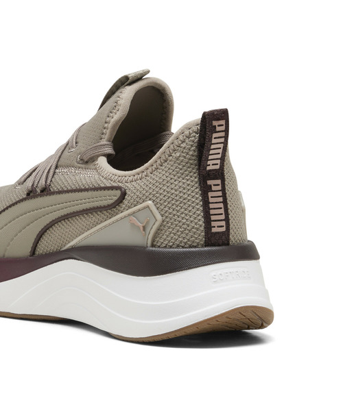 PUMA(プーマ)の「PUMA プーマ ウィメンズ ソフトライド サブリナ フェム ランニングシューズ(スニーカー・レディース・アッシュ/ホワイト系その他3・26.0cm/24.5cm/24.0cm/25.5cm/25.0cm/23.5cm/23.0cm/22.5cm)」の9枚目の写真