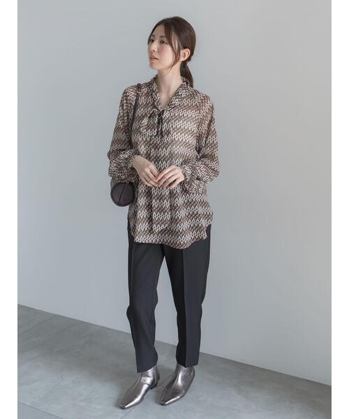 Te chichi(テチチ)の「シフォンパターンアソートボウタイブラウス(シャツ/ブラウス・レディース・オフホワイト/ブラウン/ネイビー/チャコールグレー・F)」の6枚目の写真