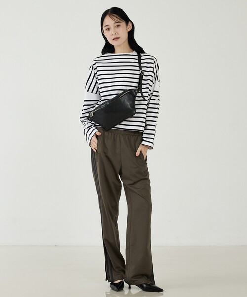 blancle(ブランクレ)の「【blancle/ブランクレ】ボディバッグ/TRILL BODY BAG/bc1160/イタリーレザー/バッグ(ボディバッグ/ウエストポーチ・レディース・ブルー/ピンク/グレイッシュベージュ/ブラック・フリー)」の6枚目の写真