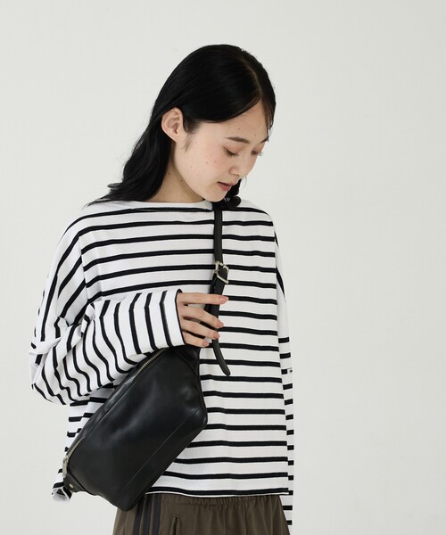 blancle(ブランクレ)の「【blancle/ブランクレ】ボディバッグ/TRILL BODY BAG/bc1160/イタリーレザー/バッグ(ボディバッグ/ウエストポーチ・レディース・ブルー/ピンク/グレイッシュベージュ/ブラック・フリー)」の8枚目の写真