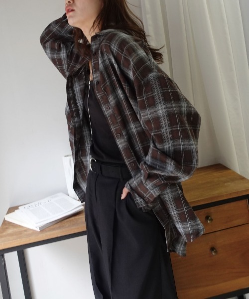 CORNERS(コーナーズ)の「3wayアレンジチェックシャツ(シャツ/ブラウス・レディース・ブラック/ブラウン/ブルー・M)」の14枚目の写真
