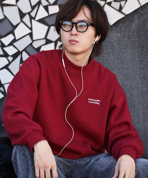 FFEIN(フェイン)の「*新色追加【FFEIN(フェイン)】ワンポイントロゴプルオーバースウェット / ワイドシルエット 男女兼用(スウェット・メンズ・ブラウン/ピンク/ネイビー/ブラック/アッシュグレー/ワイン・SMALL/MEDIUM/LARGE)」の6枚目の写真