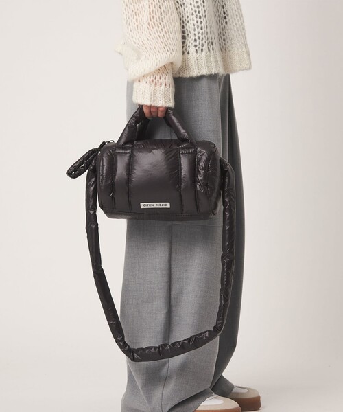 CITEN(シテン)の「<CITEN>パデッドロールボストンミニショルダー(ショルダーバッグ・レディース・ロイヤルブルー/シルバー/ブラック・FREE)」の2枚目の写真