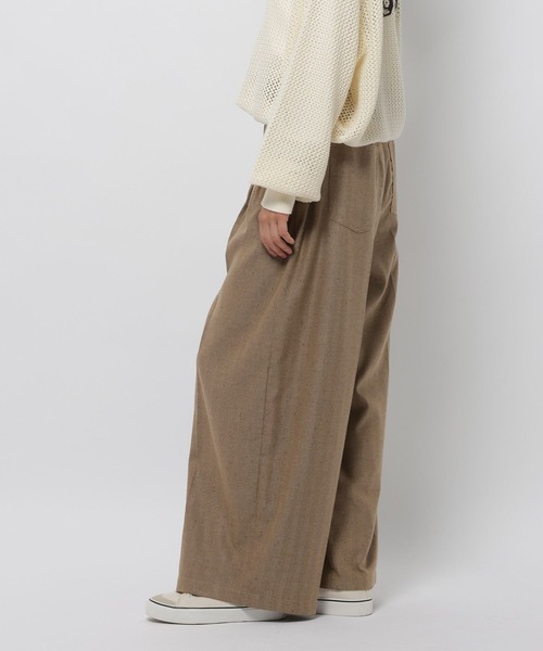 niko and...(ニコアンド)の「ネップタックワイドパンツ(スラックス・レディース・ダークブラウン/キャメル・LARGE/MEDIUM)」の14枚目の写真