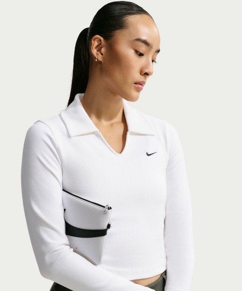 NIKE(ナイキ)の「ナイキ スポーツウェア ウィメンズ タイト ロングスリーブ クロップド ポロ / Nike Sportswear Women's Tight Long-Sleeve Cropped Polo IU0733-100 White(ポロシャツ・レディース・ホワイト・XL/S/M/L/XS)」の3枚目の写真