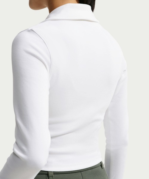 NIKE(ナイキ)の「ナイキ スポーツウェア ウィメンズ タイト ロングスリーブ クロップド ポロ / Nike Sportswear Women's Tight Long-Sleeve Cropped Polo IU0733-100 White(ポロシャツ・レディース・ホワイト・XL/S/M/L/XS)」の4枚目の写真