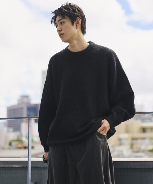 FREAK'S STORE(フリークスストア)の「限定展開 ウールブレンド ニット クルーネック プルオーバー(ニット/セーター・メンズ・ブラック/ベージュ/サックスブルー/チャコールグレー・MEDIUM/LARGE)」の17枚目の写真