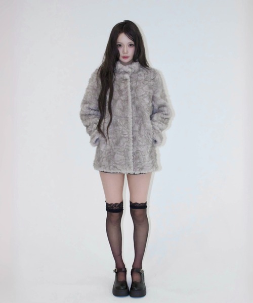 REINE NOIRE(レーヌノワール)の「sweet snow coat. / スイート スノー コート(その他アウター・レディース・グレー・FREE)」の8枚目の写真