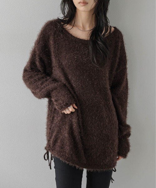 AMELY(エミリー)の「シャギーニットプルオーバー/サイドドロスト/リボン(ニット/セーター・レディース・ベージュ/グレー/ブラウン/ブラック/レッド・フリー)」の4枚目の写真