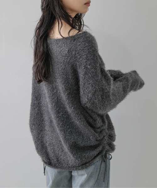 AMELY(エミリー)の「シャギーニットプルオーバー/サイドドロスト/リボン(ニット/セーター・レディース・ベージュ/グレー/ブラウン/ブラック/レッド・フリー)」の12枚目の写真
